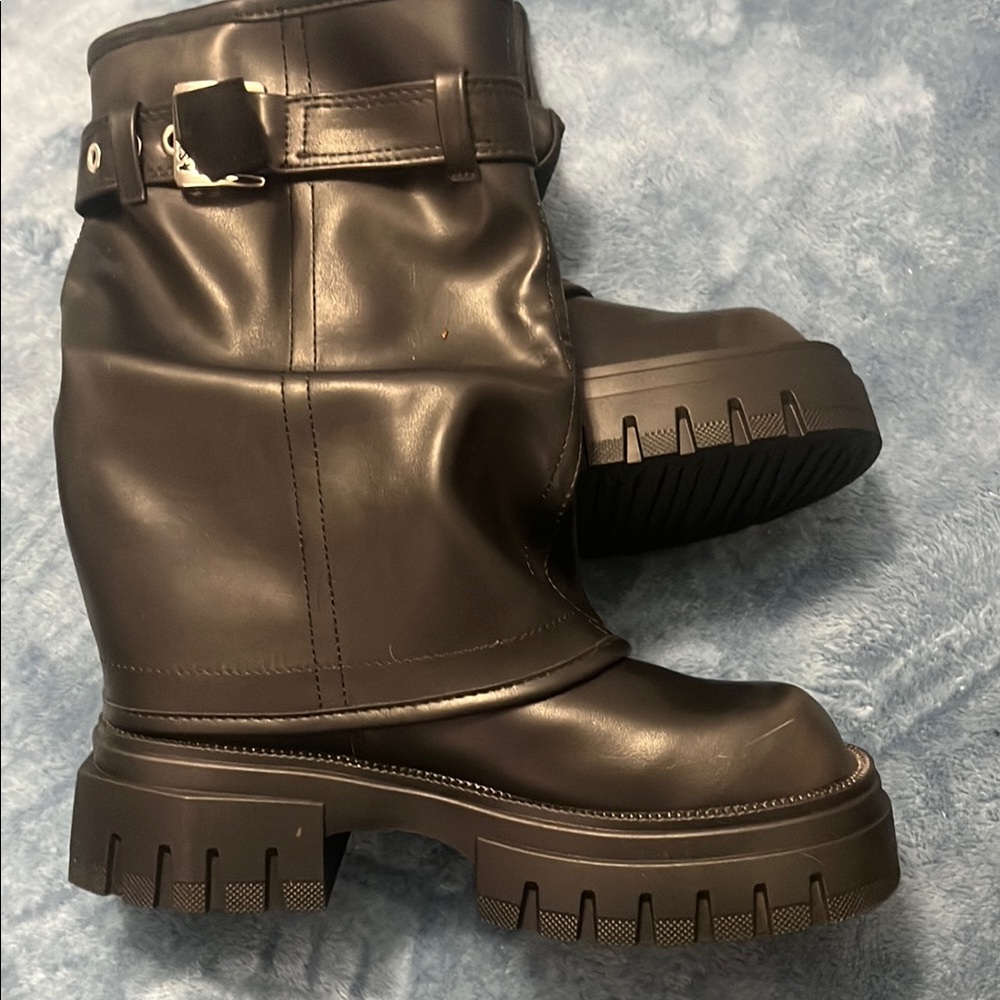 Elegant Dark Brown Women's Winter Boots
